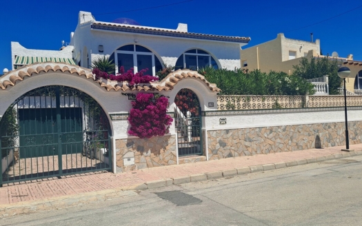 Villa i Orihuela Costa – EE13052