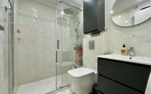 Apartamento en Torrevieja – EE8746