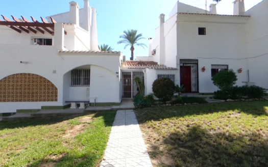 Town House in Villamartin – EE14018
