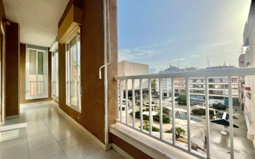 Leilighet i Torrevieja – EE13660