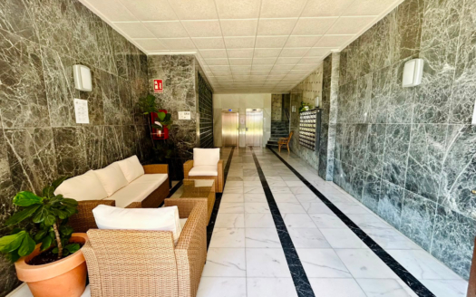 Apartment in Torrevieja – EE13743