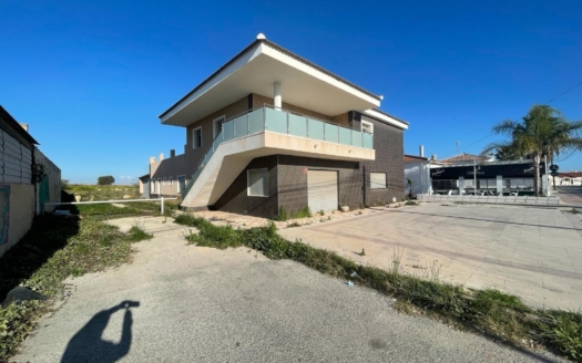Villa in Torrevieja – EE12573