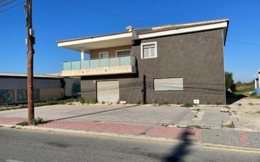 Villa in Torrevieja – EE12573