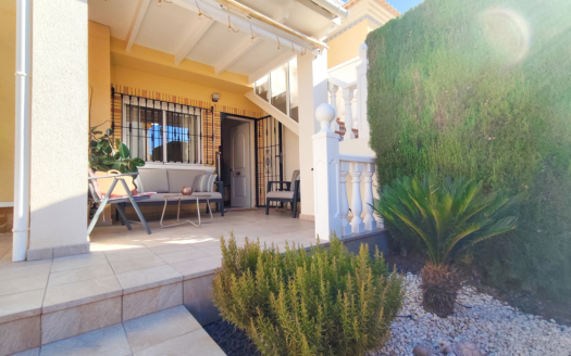 Apartment in Villamartin – EE13875