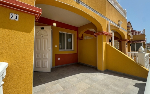 Casa adosada en Orihuela Costa – EE13201