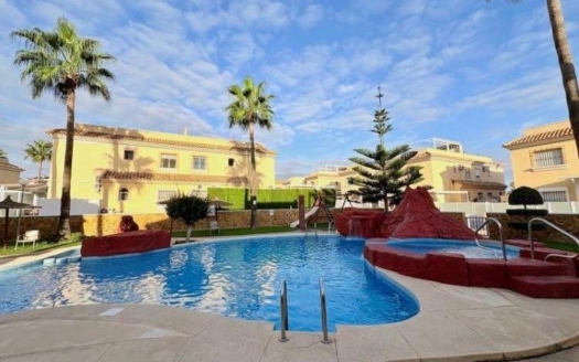 Bungalow in Orihuela Costa – EE13880