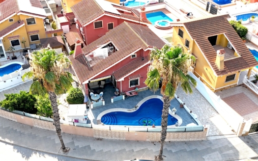Villa i Guardamar del Segura – EE13932