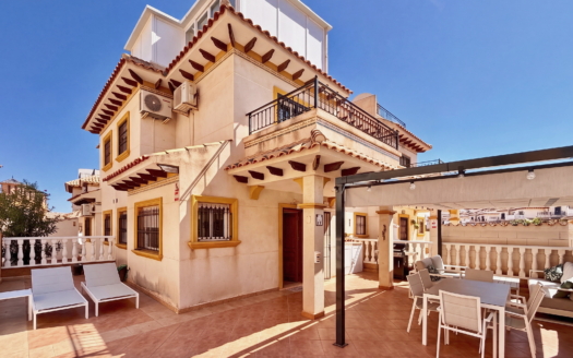 Stadthaus in Orihuela Costa – EE14032