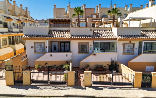 Villa in Orihuela Costa – EE13855