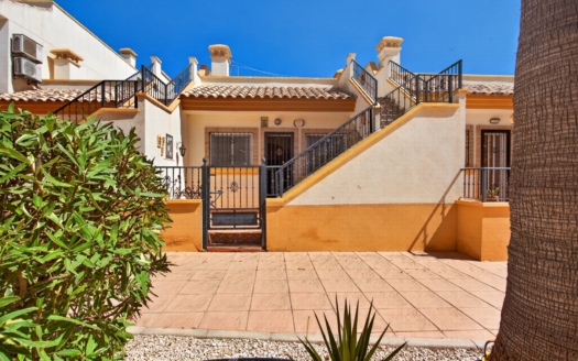 Villa in Orihuela Costa – EE13855
