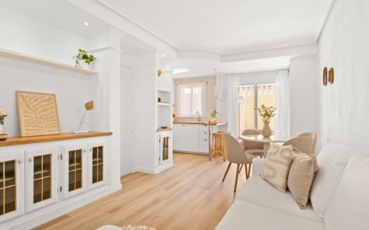 Town House in Orihuela Costa – EE14021