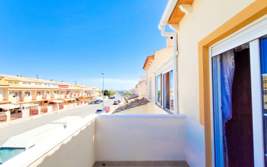 Town House in Playa Flamenca – EE13747