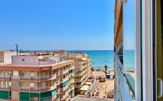 Apartament w Torrevieja – EE13633