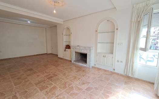 Apartamento en Torrevieja – EE9040