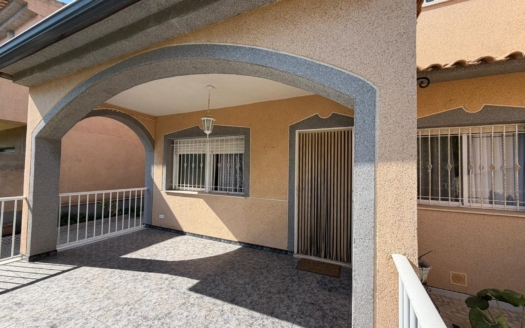 Villa in Santiago de la Ribera – EE13659