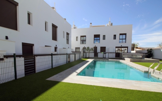 Villa in Pilar de La Horadada – EE13765
