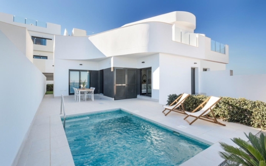 Villa à Torrevieja – EE12443