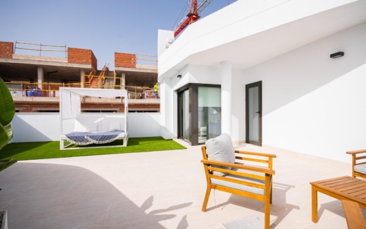 Villa à Torrevieja – EE12443