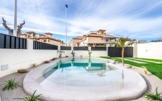 Villa in Torre Pacheco – EE13711
