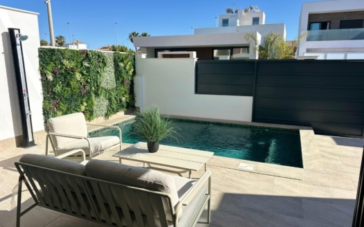 Villa i San Pedro del Pinatar – EE13709