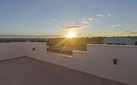 Chalet en Los Montesinos – EE13793