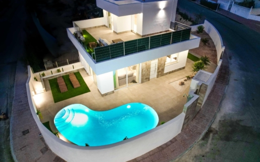 Villa in Ciudad Quesada – EE13626