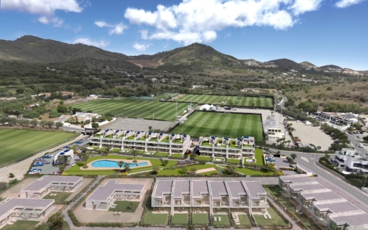 Bungalow in La Manga Club – EE13647