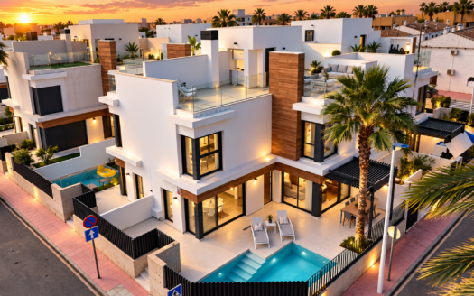 Modern 4-Bedroom house with Private Pool, Rooftop Solarium and Garage – Just 400 Metres from the Beach! – EE14024
