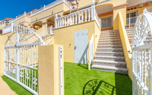 Terraced house in Orihuela Costa – EE14043