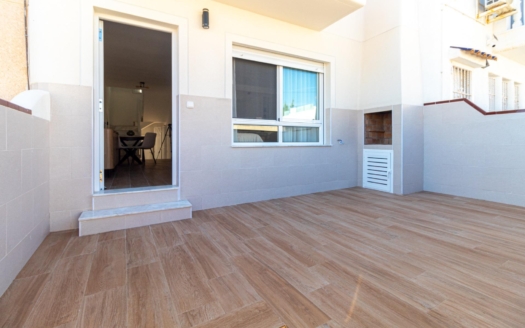 Terraced house in Torrevieja – EE14247