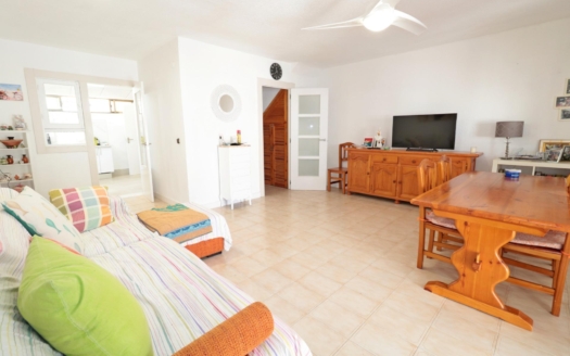 Maison de ville à Torrevieja – EE14080
