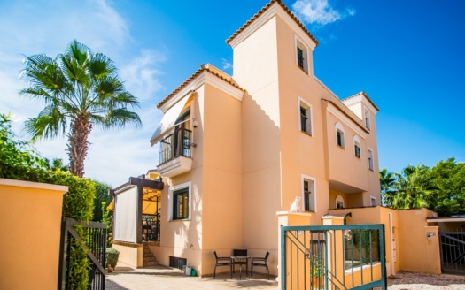 Willa w Torrevieja – EE14142