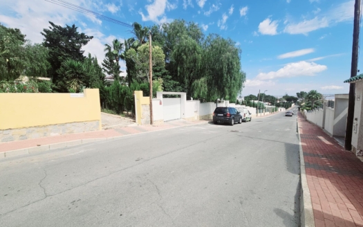Villa en Torrevieja – EE8819