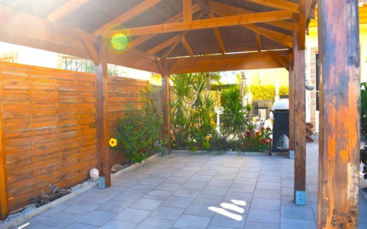 Villa in Guardamar del Segura – EE14157