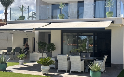 Villa in Los Urrutias – EE14058