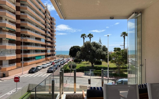 Apartment in Torrevieja – EE14090