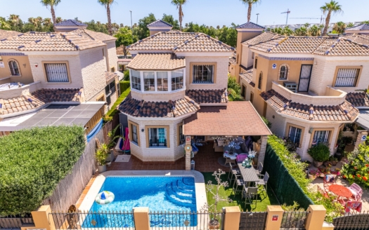 Villa à Guardamar del Segura – EE14126