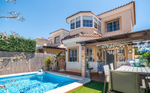 Villa à Guardamar del Segura – EE14126