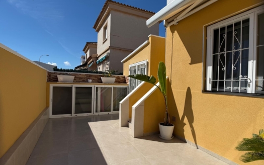 Villa in Orihuela Costa – EE14213
