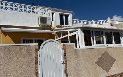 Villa in Orihuela Costa – EE14213