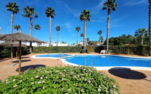 Town House in Ciudad Quesada – EE14057