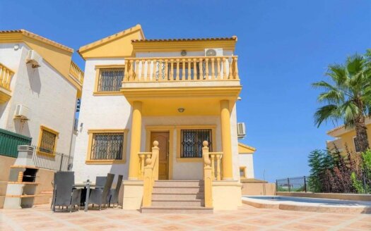 Villa i Villamartin – EE14273