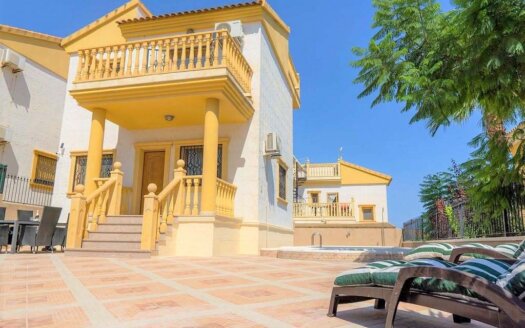 Villa i Villamartin – EE14273