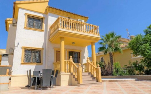 Villa i Villamartin – EE14273