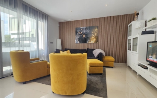 Villa in Villamartin – EE14060