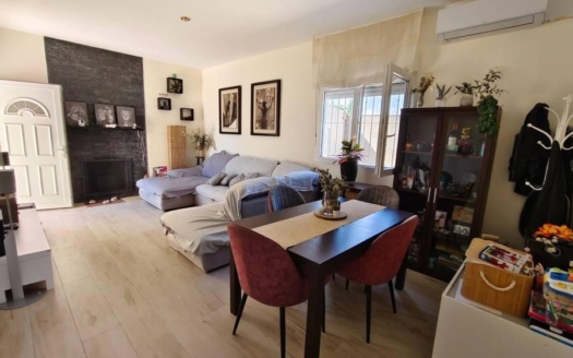 Villa in Torrevieja – EE14187