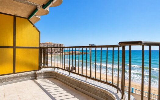Apartment in Torrevieja – EE14286