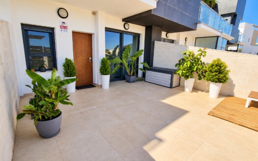 Villa in Orihuela Costa – EE14284