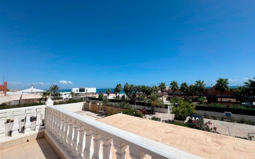Villa i Torrevieja – EE14066
