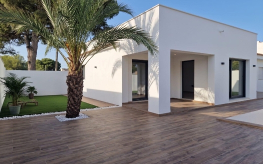 Villa in Torrevieja – EE14130